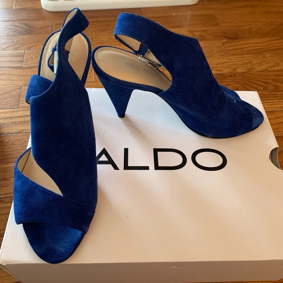 Blue Heels - Picture 1 of 2